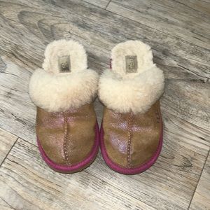 Girls slippers